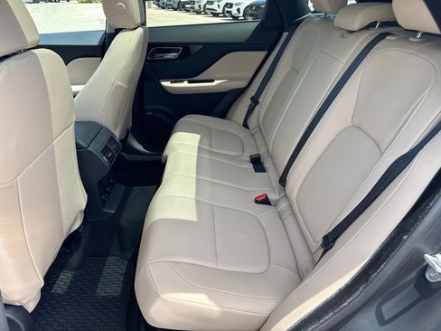 Used 2019 Jaguar F-PACE Premium AWD/4WD image 9