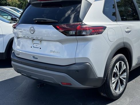 Used 2022 Nissan Rogue SV image 39