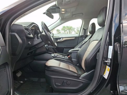 Used 2022 Ford Escape Titanium w/ Titanium Elite Package AWD/4WD image 13