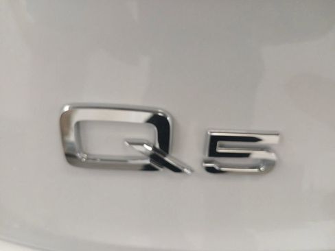 Used 2023 Audi Q5 2.0T Premium w/ Convenience Package AWD/4WD image 27