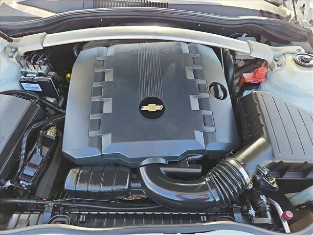 Used 2011 Chevrolet Camaro LT RWD image 26