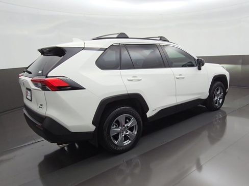 Certified 2025 Toyota RAV4 LE AWD/4WD image 10