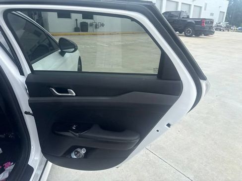 Used 2021 Kia K5 GT-Line AWD/4WD image 40