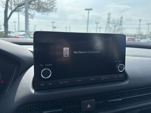 Used 2025 Honda HR-V LX image 23