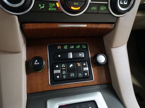 Used 2016 Land Rover LR4 HSE LUX AWD/4WD image 26