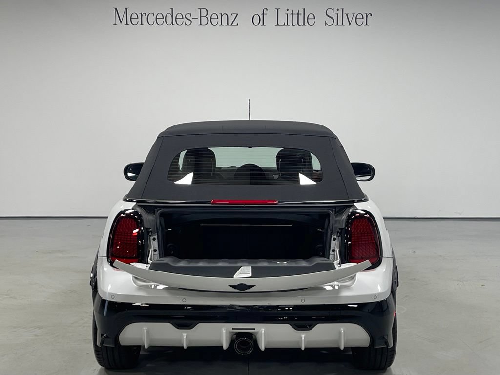Used 2025 MINI Cooper John Cooper Works FWD image 5