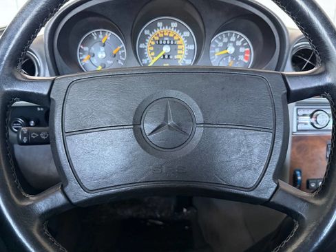 Used 1987 Mercedes-Benz 560 SL image 19