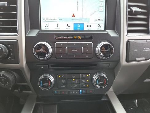 Used 2018 Ford F150 Lariat w/ Equipment Group 502A Luxury AWD/4WD image 70