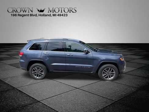 Used 2019 Jeep Grand Cherokee Limited w/ Trailer Tow Group IV AWD/4WD image 2