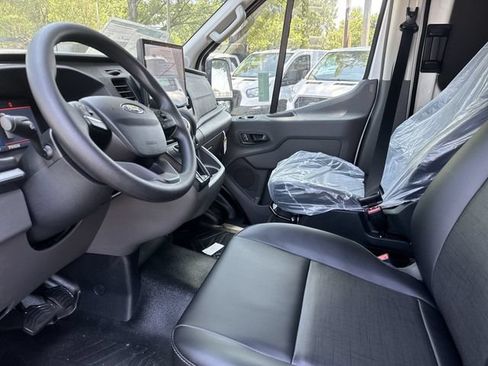 New 2026 Ford Transit 250 148 Medium Roof w/ Load Area Protection Package RWD image 19