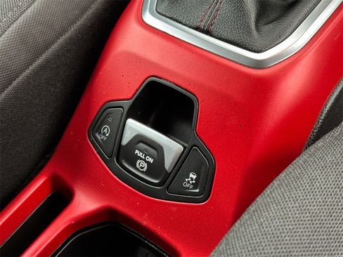 Used 2021 Jeep Renegade Trailhawk image 17