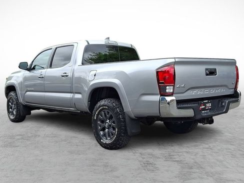 Used 2020 Toyota Tacoma SR5 AWD/4WD image 6