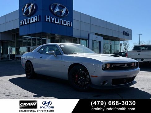 Used 2021 Dodge Challenger R/T w/ Plus Package image 1