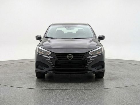 Used 2025 Nissan Versa SV FWD image 2