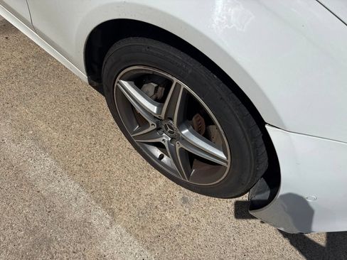 Used 2018 Mercedes-Benz E 300 image 5