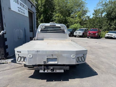 Used 2018 RAM 3500 Tradesman w/ Chrome Appearance Group AWD/4WD image 5
