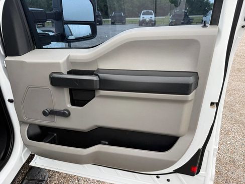 Used 2019 Ford F350 XL AWD/4WD image 27