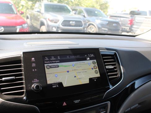 Used 2021 Honda Pilot Touring image 21