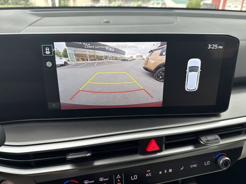 Certified 2024 Kia Sorento S AWD/4WD image 27