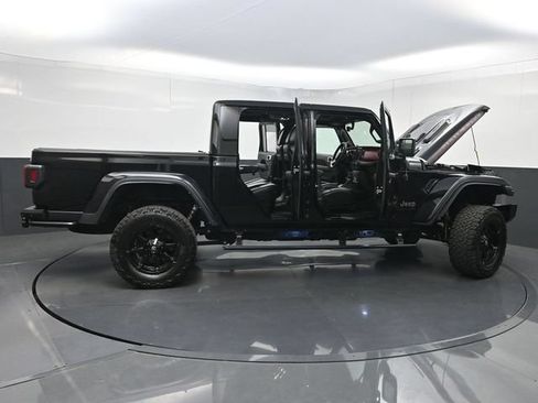 Used 2022 Jeep Gladiator Rubicon w/ Dual Top Group AWD/4WD image 39