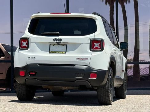 Used 2015 Jeep Renegade Trailhawk w/ Popular Equipment Group AWD/4WD image 11