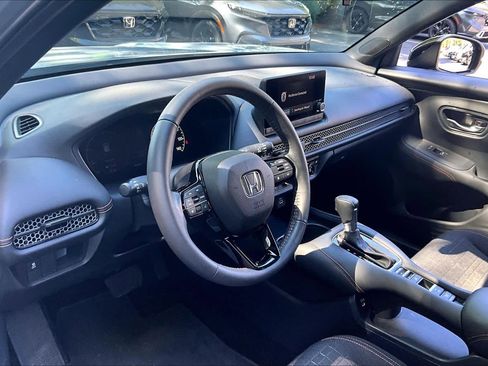 Used 2024 Honda HR-V Sport image 17