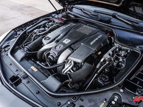 Used 2016 Mercedes-Benz SL 63 AMG AMG SL 63 w/ Driver Assistance Package image 82