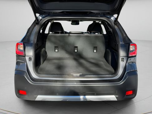 Used 2023 Subaru Outback Touring AWD/4WD image 13