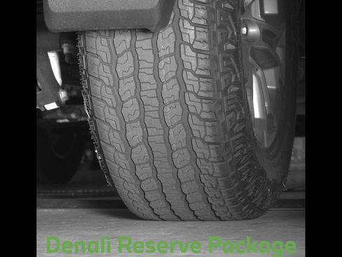 Used 2024 GMC Sierra 1500 Denali w/ Denali Reserve Package AWD/4WD image 19
