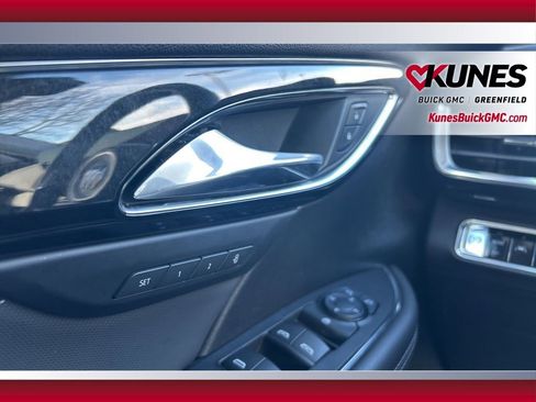 Used 2024 Buick Envision Preferred image 31