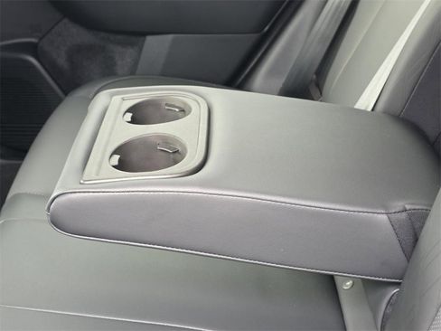 New 2026 Subaru Outback Touring image 12