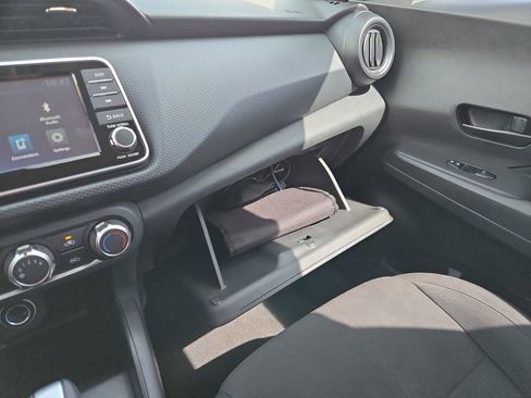 Used 2025 Nissan Kicks Play S FWD image 27
