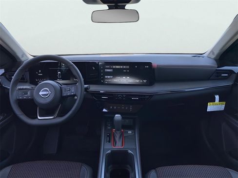 New 2025 Nissan Kicks SR image 35