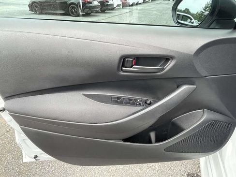 Used 2025 Toyota Corolla LE FWD image 14
