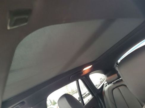 Used 2019 BMW X1 sDrive28i image 21