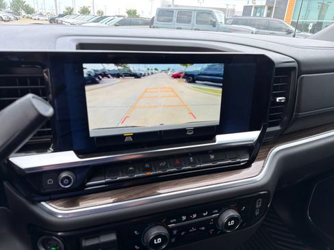Used 2025 Chevrolet Silverado 1500 LT RWD image 22
