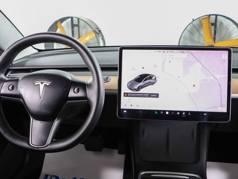 Used 2021 Tesla Model 3 Long Range AWD/4WD image 16
