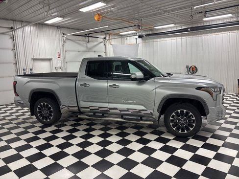 Used 2022 Toyota Tundra Limited AWD/4WD image 3