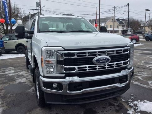Used 2024 Ford F350 XL w/ Snow Plow Prep Package image 4
