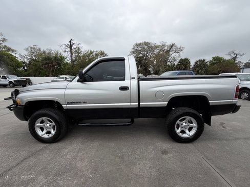 Used 2001 Dodge Ram 1500 Truck 4x4 Regular Cab image 4
