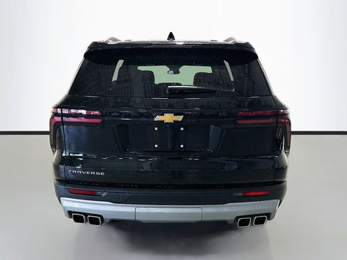 New 2025 Chevrolet Traverse LT w/ Enhanced Driving Package image 7