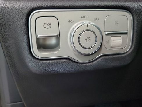 Used 2024 Mercedes-Benz GLE 350 GLE 350 w/ 3rd Row Seat Package image 51