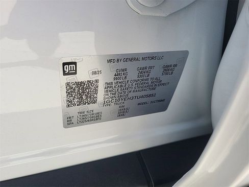 New 2026 Chevrolet Silverado EV LT image 38