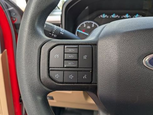 Used 2023 Ford F350 XLT image 3