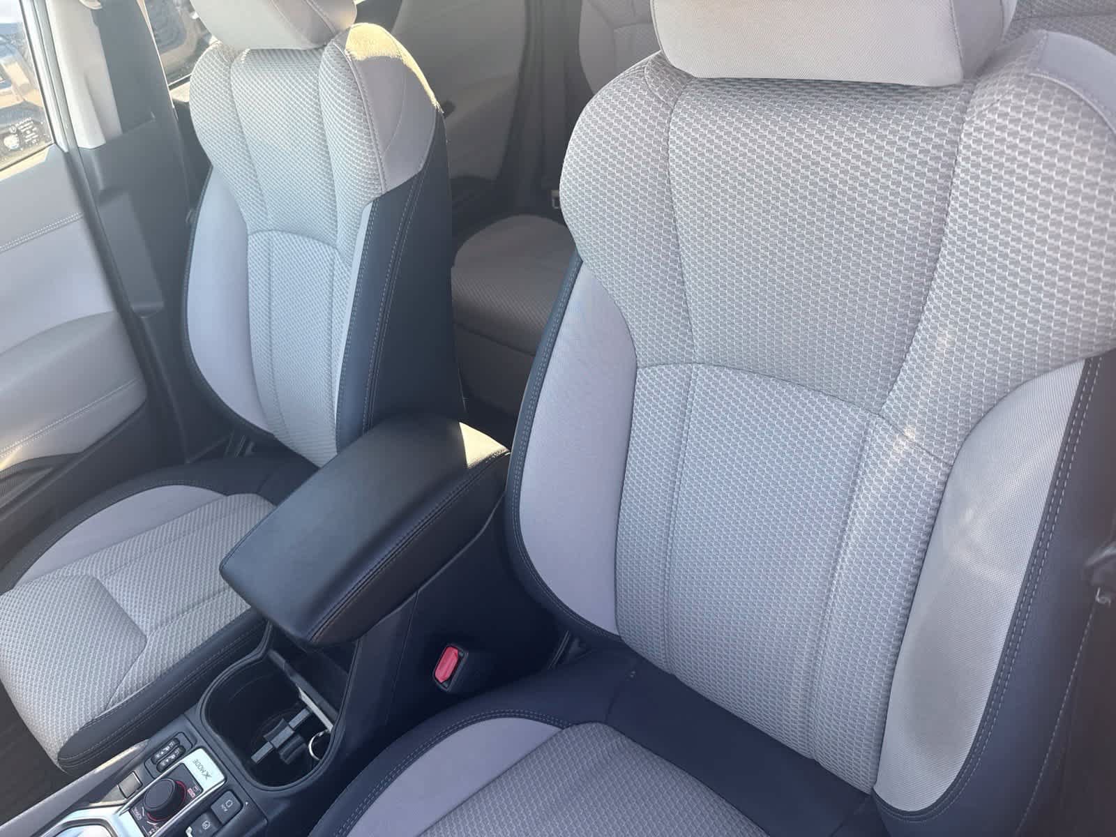 Used 2024 Subaru Forester Premium AWD/4WD image 10