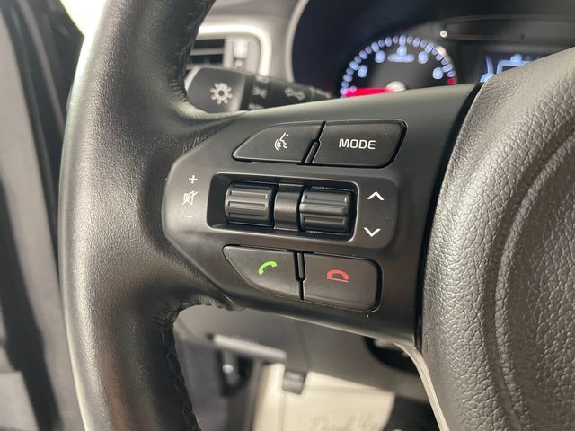 Used 2016 Kia Sorento AWD w/ LX Convenience Package image 12