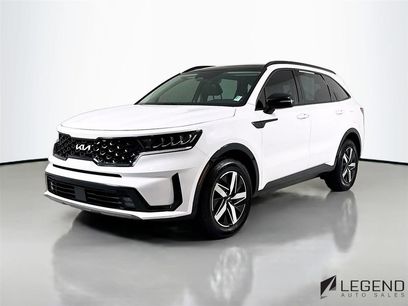 Used 2022 Kia Sorento EX w/ Panoramic Sunroof Package