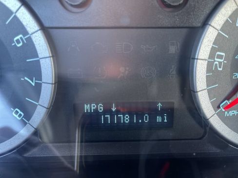 Used 2011 Ford Escape XLT w/ 202A Rapid Spec Order Code FWD image 9