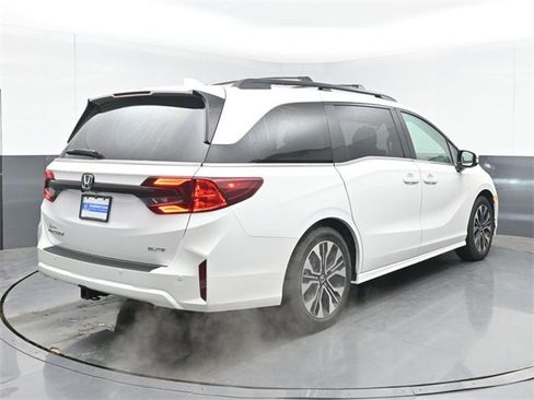 Used 2025 Honda Odyssey Elite image 10