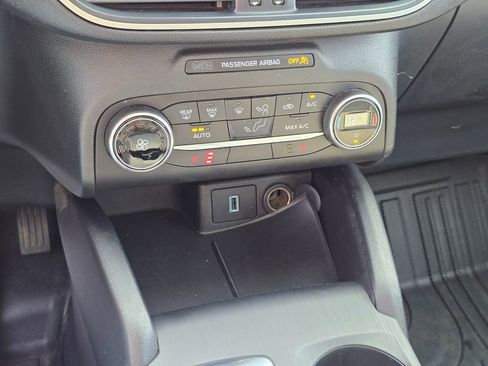 Used 2020 Ford Escape SE AWD/4WD image 24